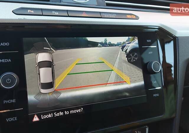 Серый Фольксваген Пассат, объемом двигателя 1.6 л и пробегом 297 тыс. км за 15000 $, фото 50 на Automoto.ua