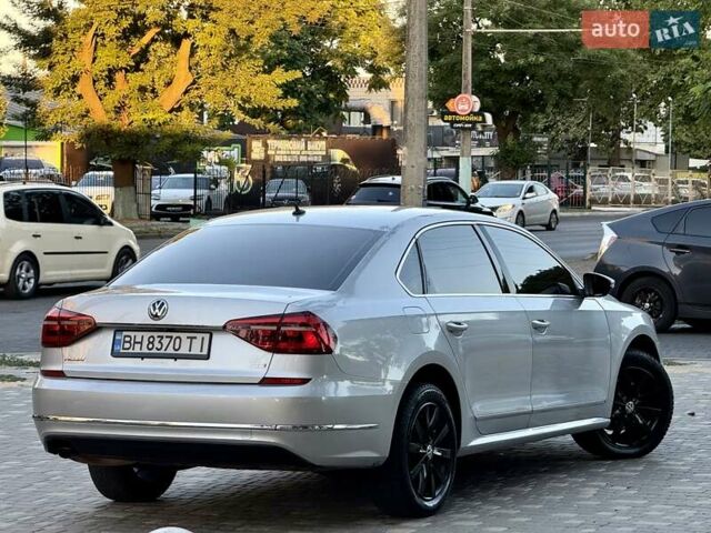 Серый Фольксваген Пассат, объемом двигателя 1.8 л и пробегом 239 тыс. км за 10700 $, фото 14 на Automoto.ua