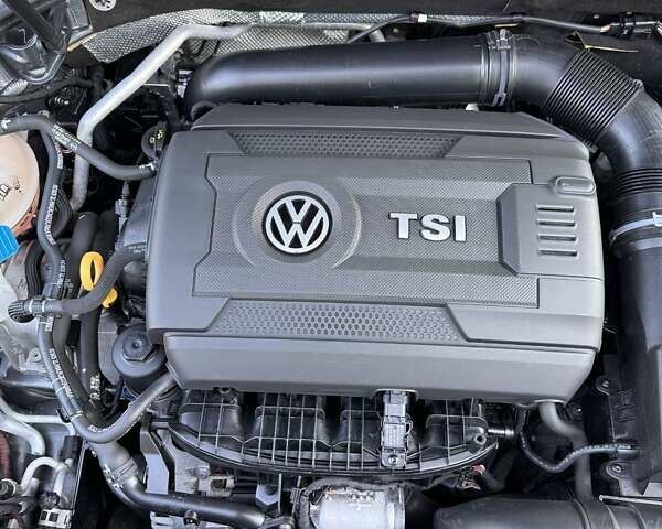 Серый Фольксваген Пассат, объемом двигателя 1.8 л и пробегом 67 тыс. км за 13699 $, фото 3 на Automoto.ua