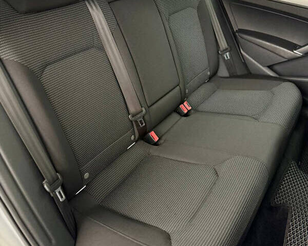 Сірий Фольксваген Пассат, об'ємом двигуна 1.8 л та пробігом 172 тис. км за 10399 $, фото 19 на Automoto.ua