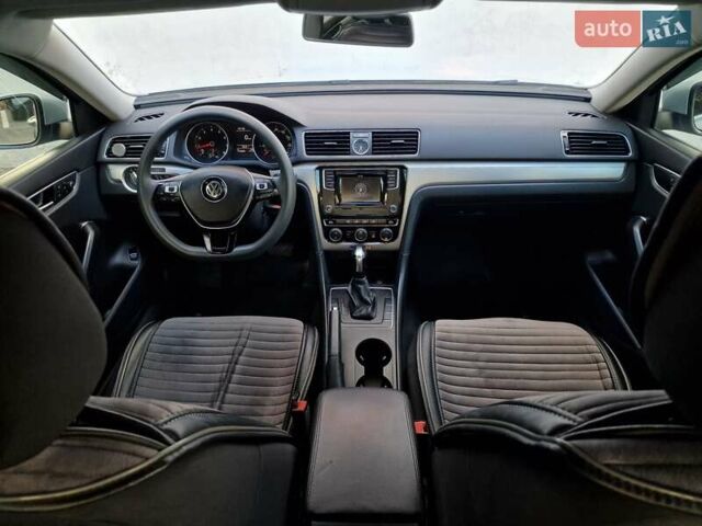 Серый Фольксваген Пассат, объемом двигателя 1.8 л и пробегом 169 тыс. км за 11490 $, фото 49 на Automoto.ua