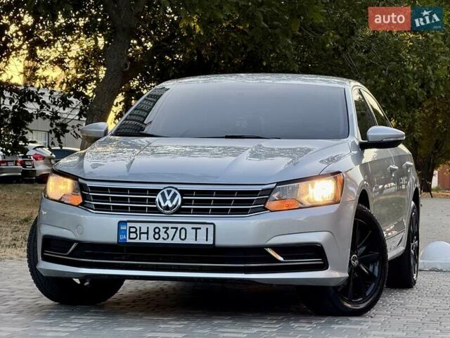 Серый Фольксваген Пассат, объемом двигателя 1.8 л и пробегом 239 тыс. км за 10700 $, фото 15 на Automoto.ua