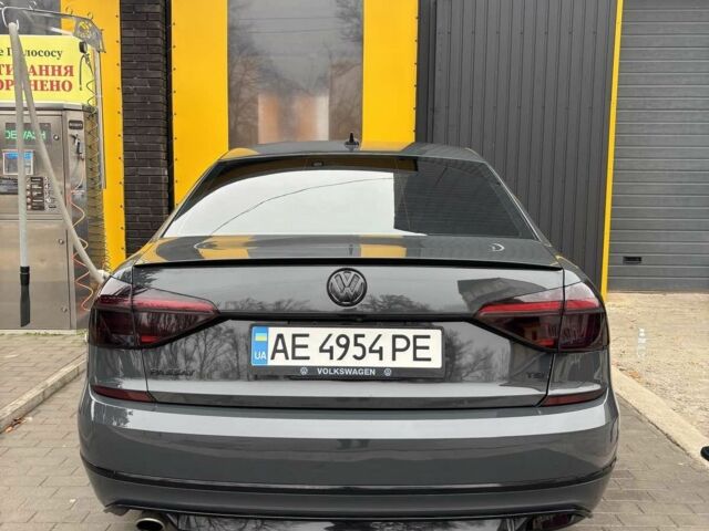 Сірий Фольксваген Пассат, об'ємом двигуна 1.8 л та пробігом 112 тис. км за 16800 $, фото 2 на Automoto.ua