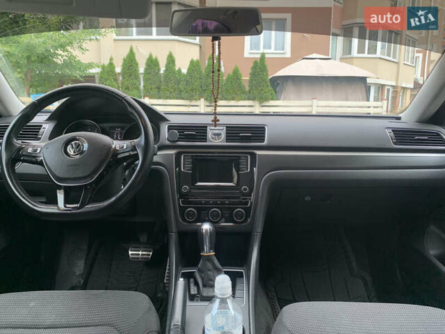 Серый Фольксваген Пассат, объемом двигателя 1.8 л и пробегом 120 тыс. км за 12000 $, фото 8 на Automoto.ua