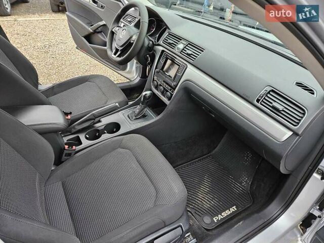 Серый Фольксваген Пассат, объемом двигателя 1.8 л и пробегом 217 тыс. км за 11700 $, фото 10 на Automoto.ua