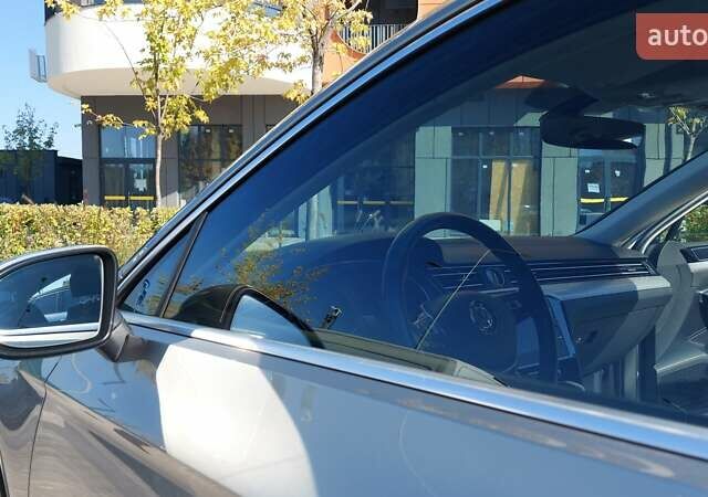 Серый Фольксваген Пассат, объемом двигателя 1.6 л и пробегом 297 тыс. км за 15000 $, фото 43 на Automoto.ua