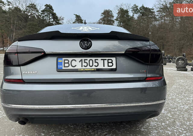 Серый Фольксваген Пассат, объемом двигателя 1.8 л и пробегом 154 тыс. км за 12500 $, фото 13 на Automoto.ua