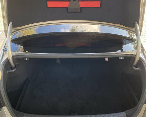 Сірий Фольксваген Пассат, об'ємом двигуна 1.6 л та пробігом 313 тис. км за 13300 $, фото 29 на Automoto.ua