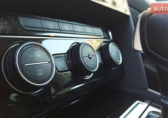 Серый Фольксваген Пассат, объемом двигателя 1.6 л и пробегом 297 тыс. км за 15000 $, фото 46 на Automoto.ua