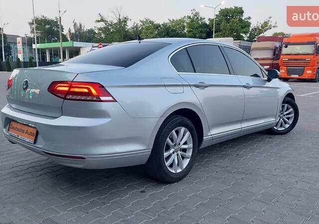 Серый Фольксваген Пассат, объемом двигателя 0 л и пробегом 196 тыс. км за 13777 $, фото 21 на Automoto.ua