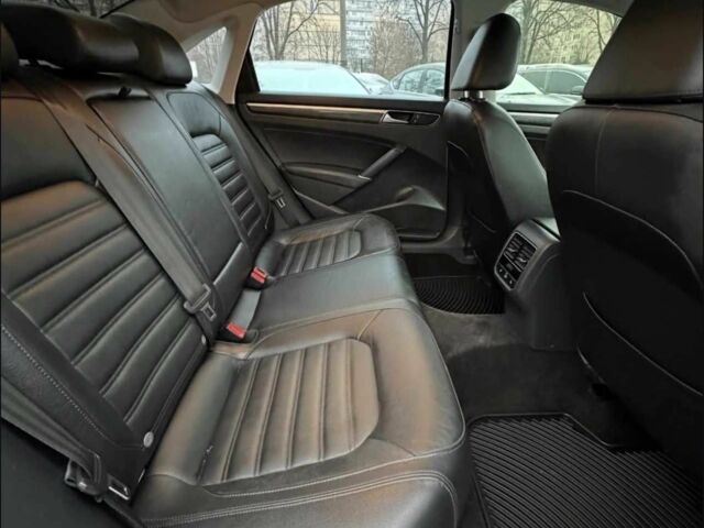 Серый Фольксваген Пассат, объемом двигателя 1.8 л и пробегом 145 тыс. км за 15350 $, фото 8 на Automoto.ua