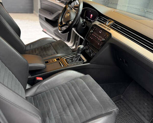 Сірий Фольксваген Пассат, об'ємом двигуна 1.97 л та пробігом 239 тис. км за 20500 $, фото 26 на Automoto.ua