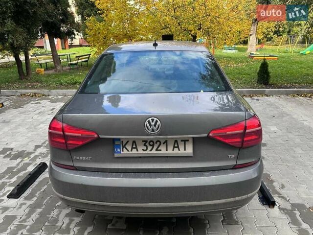 Серый Фольксваген Пассат, объемом двигателя 1.8 л и пробегом 104 тыс. км за 12000 $, фото 2 на Automoto.ua