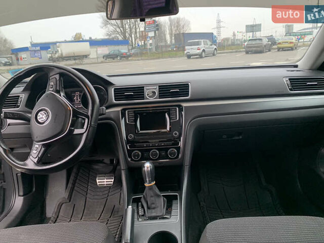 Серый Фольксваген Пассат, объемом двигателя 1.8 л и пробегом 122 тыс. км за 11000 $, фото 8 на Automoto.ua
