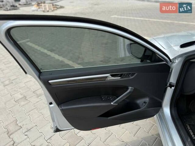 Серый Фольксваген Пассат, объемом двигателя 1.78 л и пробегом 177 тыс. км за 12400 $, фото 19 на Automoto.ua