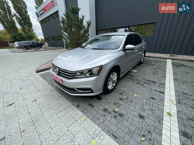 Серый Фольксваген Пассат, объемом двигателя 1.8 л и пробегом 290 тыс. км за 8999 $, фото 6 на Automoto.ua
