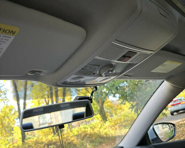 Серый Фольксваген Пассат, объемом двигателя 1.8 л и пробегом 165 тыс. км за 14200 $, фото 13 на Automoto.ua