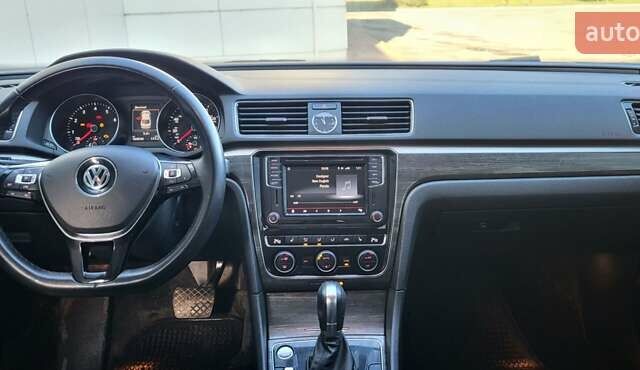 Сірий Фольксваген Пассат, об'ємом двигуна 1.8 л та пробігом 163 тис. км за 15500 $, фото 8 на Automoto.ua