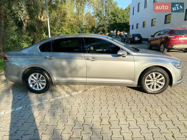 Серый Фольксваген Пассат, объемом двигателя 1.6 л и пробегом 313 тыс. км за 12900 $, фото 3 на Automoto.ua