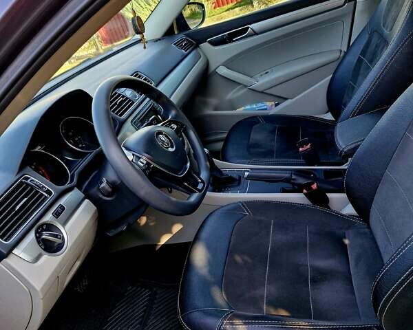 Серый Фольксваген Пассат, объемом двигателя 1.8 л и пробегом 149 тыс. км за 11400 $, фото 8 на Automoto.ua