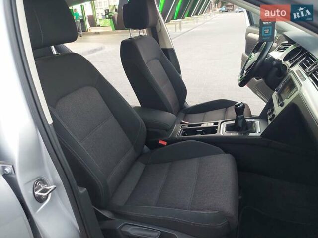 Серый Фольксваген Пассат, объемом двигателя 0 л и пробегом 196 тыс. км за 13777 $, фото 65 на Automoto.ua