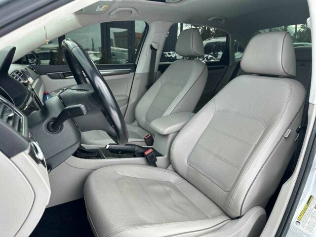 Серый Фольксваген Пассат, объемом двигателя 2 л и пробегом 150 тыс. км за 14700 $, фото 10 на Automoto.ua