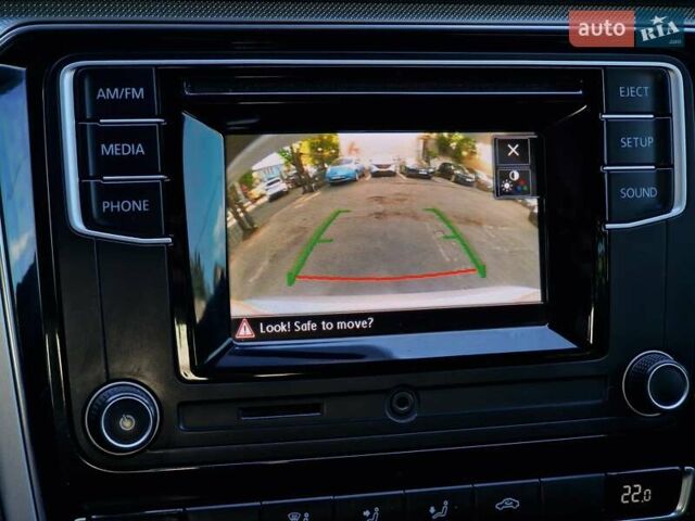 Серый Фольксваген Пассат, объемом двигателя 1.8 л и пробегом 169 тыс. км за 11490 $, фото 55 на Automoto.ua