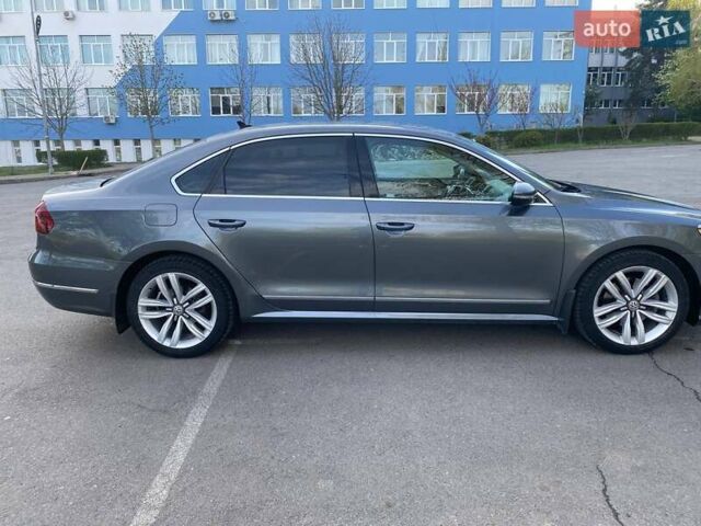 Сірий Фольксваген Пассат, об'ємом двигуна 1.8 л та пробігом 185 тис. км за 14500 $, фото 12 на Automoto.ua