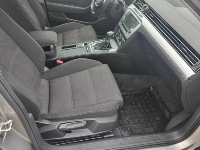 Серый Фольксваген Пассат, объемом двигателя 1.8 л и пробегом 159 тыс. км за 6900 $, фото 10 на Automoto.ua