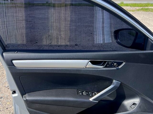 Сірий Фольксваген Пассат, об'ємом двигуна 1.8 л та пробігом 180 тис. км за 13500 $, фото 9 на Automoto.ua