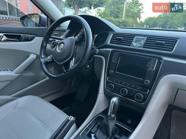 Серый Фольксваген Пассат, объемом двигателя 1.8 л и пробегом 195 тыс. км за 13600 $, фото 9 на Automoto.ua