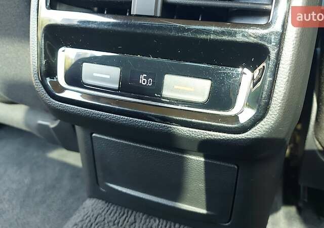 Серый Фольксваген Пассат, объемом двигателя 1.6 л и пробегом 297 тыс. км за 15000 $, фото 51 на Automoto.ua