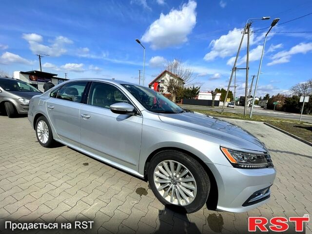 Серый Фольксваген Пассат, объемом двигателя 1.8 л и пробегом 125 тыс. км за 11000 $, фото 2 на Automoto.ua