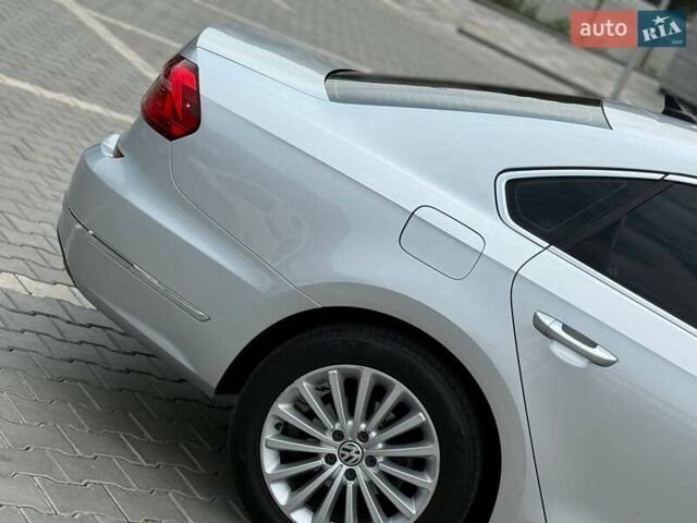 Серый Фольксваген Пассат, объемом двигателя 1.78 л и пробегом 177 тыс. км за 12400 $, фото 16 на Automoto.ua