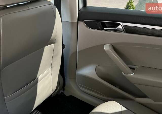 Сірий Фольксваген Пассат, об'ємом двигуна 1.8 л та пробігом 201 тис. км за 12500 $, фото 23 на Automoto.ua