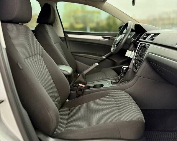 Сірий Фольксваген Пассат, об'ємом двигуна 1.8 л та пробігом 173 тис. км за 10299 $, фото 22 на Automoto.ua