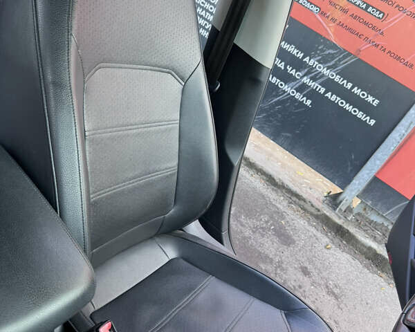 Фольксваген Пассат 2016 в Киеве на Automoto.ua Серый Фольксваген Пассат, объемом двигателя 1.8 л и пробегом 153 тыс. км за 15200 $, фото 60 на Automoto.ua