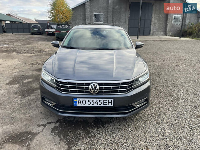 Серый Фольксваген Пассат, объемом двигателя 1.8 л и пробегом 165 тыс. км за 15200 $, фото 1 на Automoto.ua