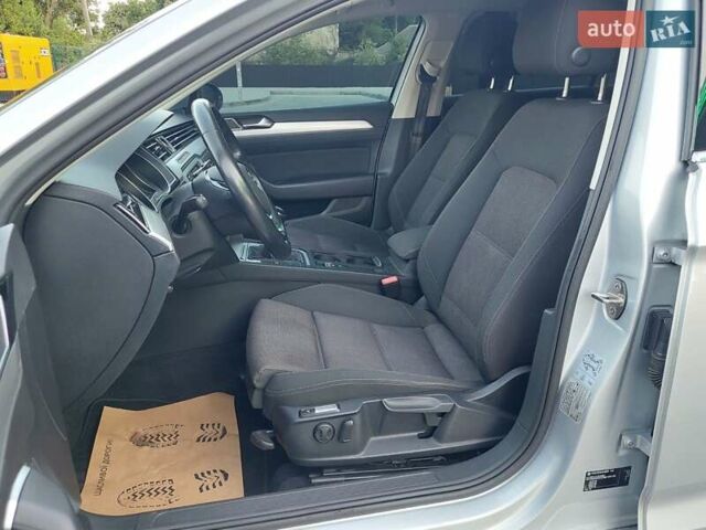 Серый Фольксваген Пассат, объемом двигателя 0 л и пробегом 196 тыс. км за 13777 $, фото 73 на Automoto.ua