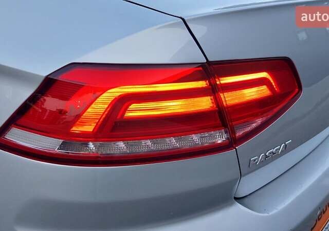 Серый Фольксваген Пассат, объемом двигателя 0 л и пробегом 196 тыс. км за 13777 $, фото 24 на Automoto.ua