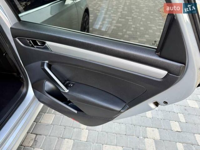 Серый Фольксваген Пассат, объемом двигателя 1.8 л и пробегом 239 тыс. км за 10700 $, фото 48 на Automoto.ua