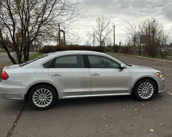 Серый Фольксваген Пассат, объемом двигателя 1.8 л и пробегом 180 тыс. км за 12800 $, фото 7 на Automoto.ua