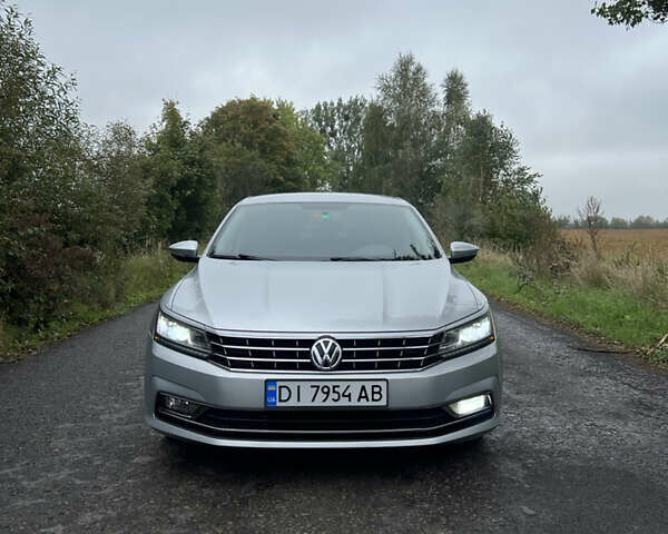 Серый Фольксваген Пассат, объемом двигателя 1.8 л и пробегом 137 тыс. км за 12599 $, фото 26 на Automoto.ua