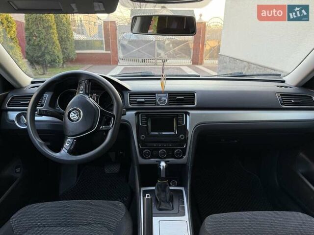 Серый Фольксваген Пассат, объемом двигателя 1.8 л и пробегом 194 тыс. км за 10700 $, фото 18 на Automoto.ua