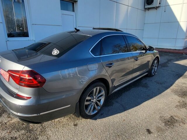 Сірий Фольксваген Пассат, об'ємом двигуна 0 л та пробігом 163 тис. км за 15000 $, фото 3 на Automoto.ua