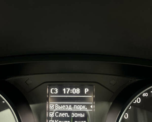 Серый Фольксваген Пассат, объемом двигателя 1.8 л и пробегом 176 тыс. км за 13899 $, фото 30 на Automoto.ua