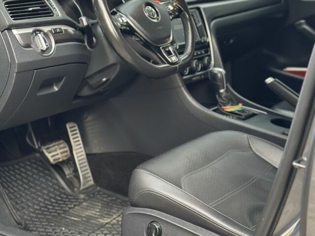 Сірий Фольксваген Пассат, об'ємом двигуна 1.8 л та пробігом 185 тис. км за 14600 $, фото 7 на Automoto.ua