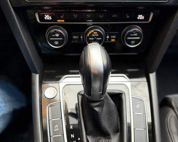 Сірий Фольксваген Пассат, об'ємом двигуна 1.97 л та пробігом 239 тис. км за 20500 $, фото 30 на Automoto.ua