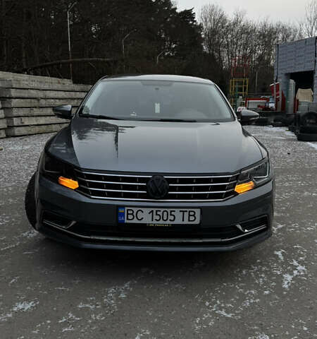 Серый Фольксваген Пассат, объемом двигателя 1.8 л и пробегом 154 тыс. км за 12500 $, фото 16 на Automoto.ua