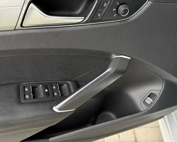 Сірий Фольксваген Пассат, об'ємом двигуна 1.8 л та пробігом 172 тис. км за 10399 $, фото 31 на Automoto.ua